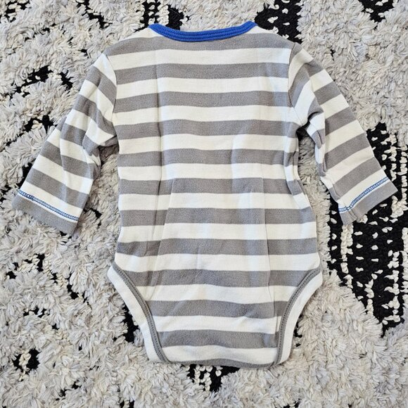 Carter's Baby Boy 2 piece Long Sleeve Bodysuit Set Size 3 Months - Picture 4 of 8